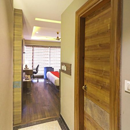 The Ivy Grand Hotel In City Centre With Free Secured Parking ニューデリー エクステリア 写真