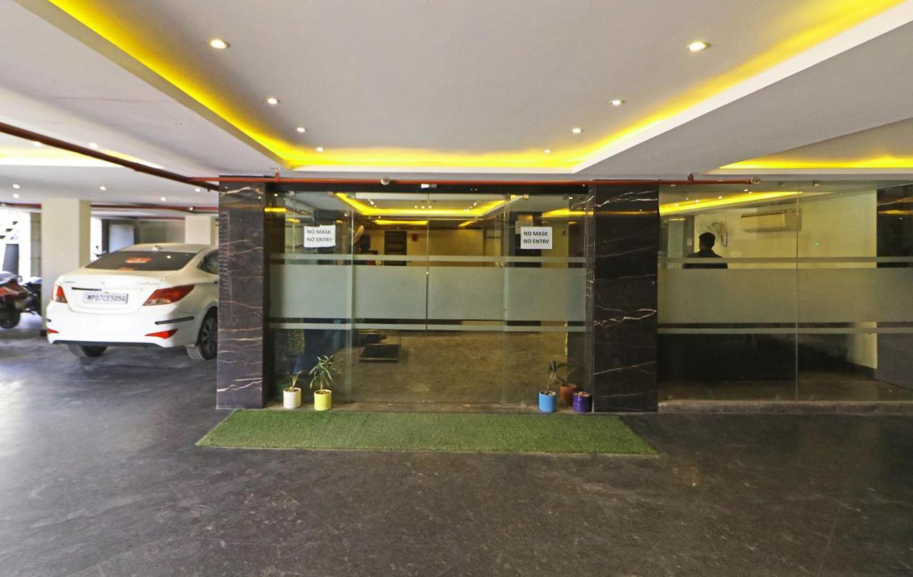 The Ivy Grand Hotel In City Centre With Free Secured Parking ニューデリー エクステリア 写真